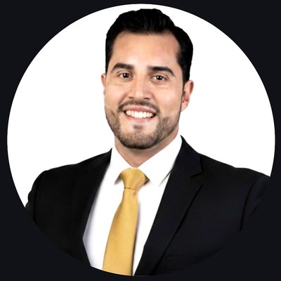 Dr. José Mendoza